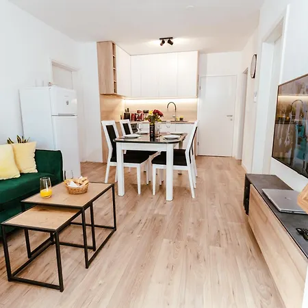 Siki's New Apartman Split